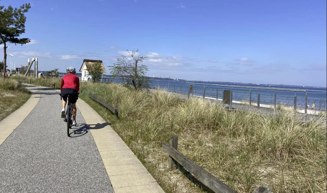 Meertraum Premium Wohnung Mit 3 Zimmern, 250M Zum Strand Scharbeutz Luaran gambar